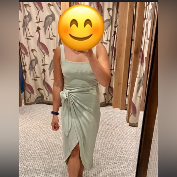 Aritzia Saturn Midi Dress - New With Tags - Picture 1 of 3